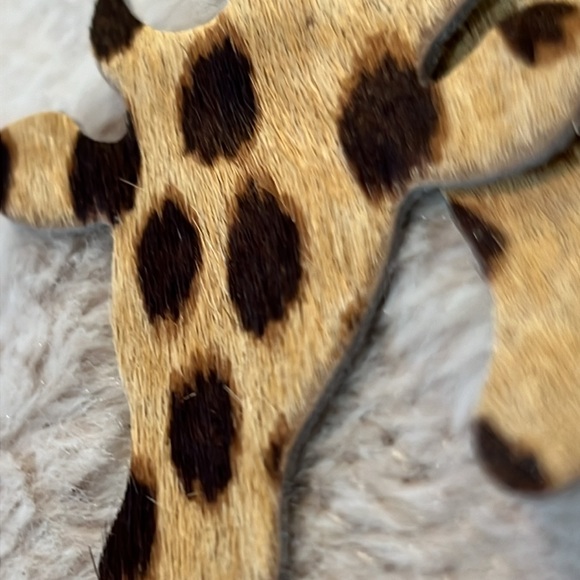 STEER HAIR-CALF earrings - Picture 3 of 5